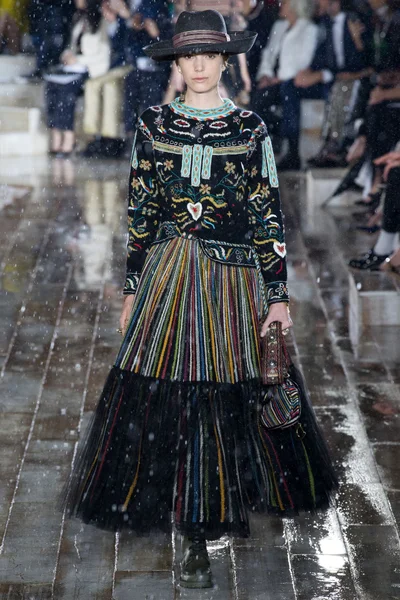 Look 22